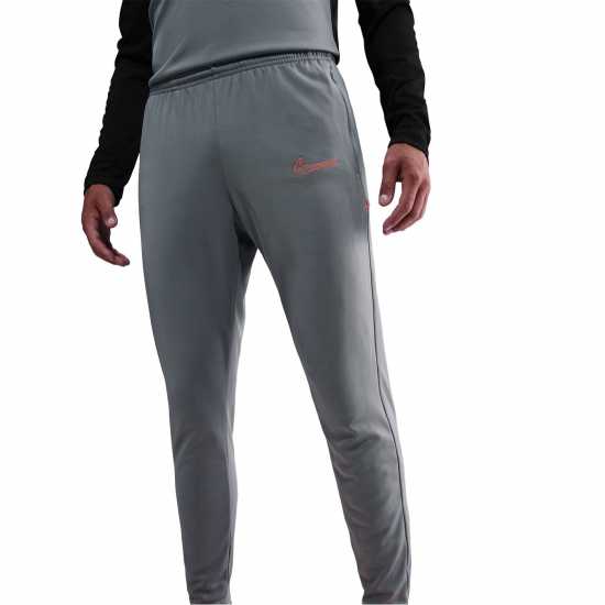 Мъжки спортни екипи в две части Nike Мъжки Анцуг Academy Zippered Tracksuit Bottoms Mens Grey/Black Nike Мъжки Анцуг Academy Zippered Tracksuit Bottoms Mens Grey/Black Мъжки спортни екипи в две части