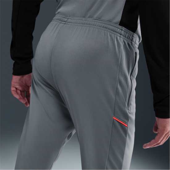 Мъжки спортни екипи в две части Nike Мъжки Анцуг Academy Zippered Tracksuit Bottoms Mens Grey/Black Nike Мъжки Анцуг Academy Zippered Tracksuit Bottoms Mens Grey/Black Мъжки спортни екипи в две части