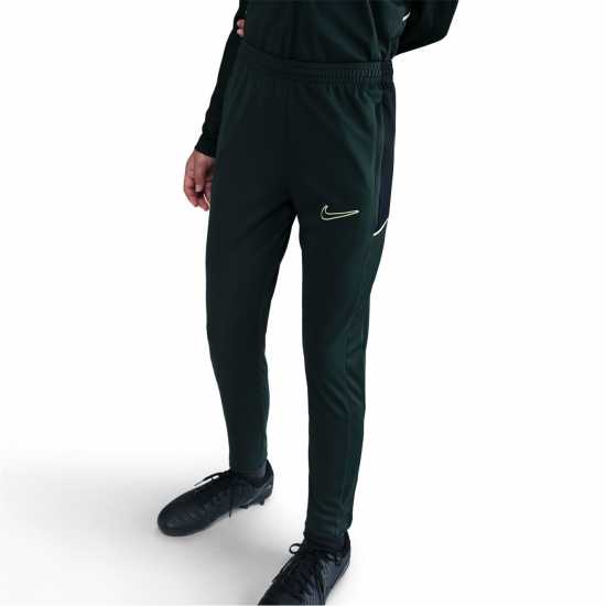 Детски долнища за бягане Nike Academy Training Pants Juniors Black/White/Pink Nike Academy Training Pants Juniors Black/White/Pink Детски долнища за бягане