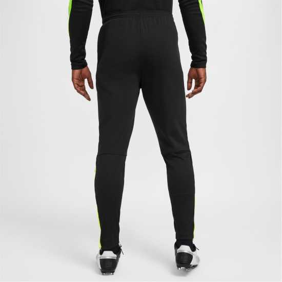 Мъжки спортни екипи в две части Nike Academy Winter Warrior Men's Therma-FIT Soccer Pants Черно/Волт Nike Academy Winter Warrior Men's Therma-FIT Soccer Pants Черно/Волт Мъжки спортни екипи в две части