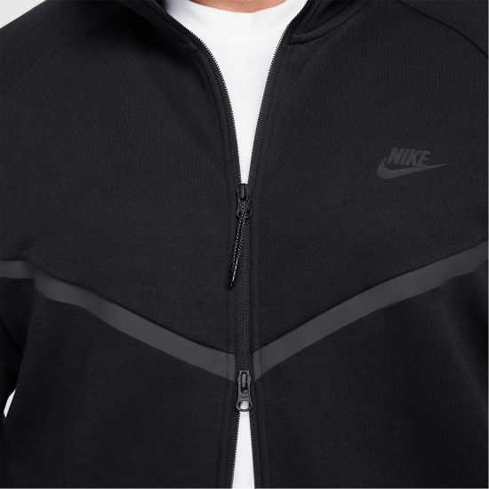 Мъжки суитчъри и блузи с качулки Nike M Tch Flc Fz Wr Sn51 ЧЕРЕН/ЧЕРЕН Nike M Tch Flc Fz Wr Sn51 ЧЕРЕН/ЧЕРЕН Мъжки суитчъри и блузи с качулки
