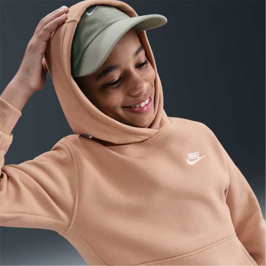 Детски суитчъри и блузи с качулки Nike Club Pullover Hoodie Junior Boys Light Bone Nike Club Pullover Hoodie Junior Boys Light Bone Детски суитчъри и блузи с качулки
