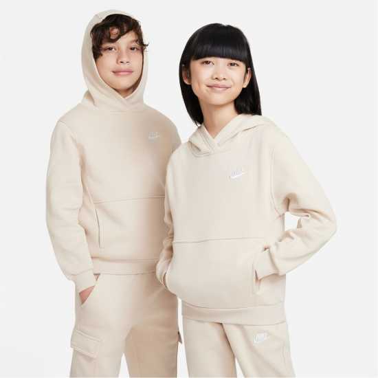 Детски суитчъри и блузи с качулки Nike Club Pullover Hoodie Junior Boys Sandrift Nike Club Pullover Hoodie Junior Boys Sandrift Детски суитчъри и блузи с качулки