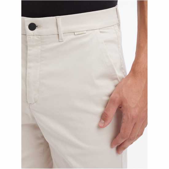 Calvin Klein Satin-Stretch Slim Short Stony Beige ACE Мъжки къси панталони