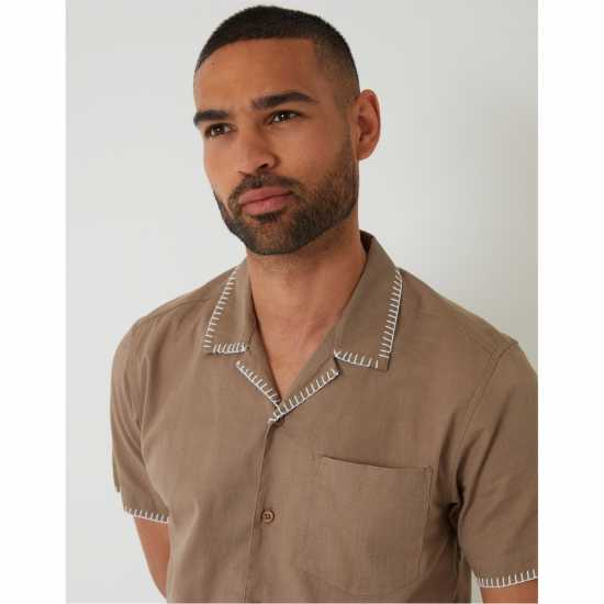 Мъжки ризи Threadbare Burnley Shirt Sn99 Taupe Threadbare Burnley Shirt Sn99 Taupe Мъжки ризи