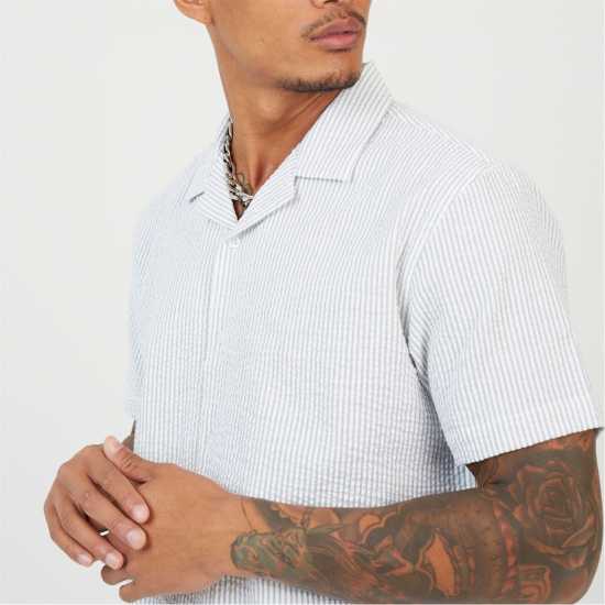 Brave Soul Men's Revere Collar Short Sleeve Patterned Shirt Brave Soul Men's Revere Collar Short Sleeve Patterned Shirt
