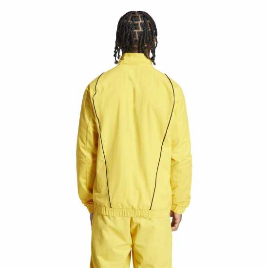 Футболни екипи за бягане Adidas Мъжко Яке Juventus 2023 2024 Presentation Jacket Mens Adidas Мъжко Яке Juventus 2023 2024 Presentation Jacket Mens Футболни екипи за бягане