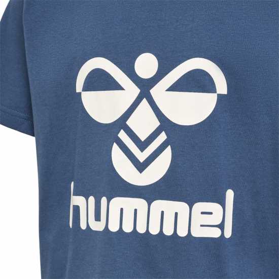 Детски тениски и фланелки Hummel Tres Short Sleeve T-Shirt Juniors Hummel Tres Short Sleeve T-Shirt Juniors Детски тениски и фланелки