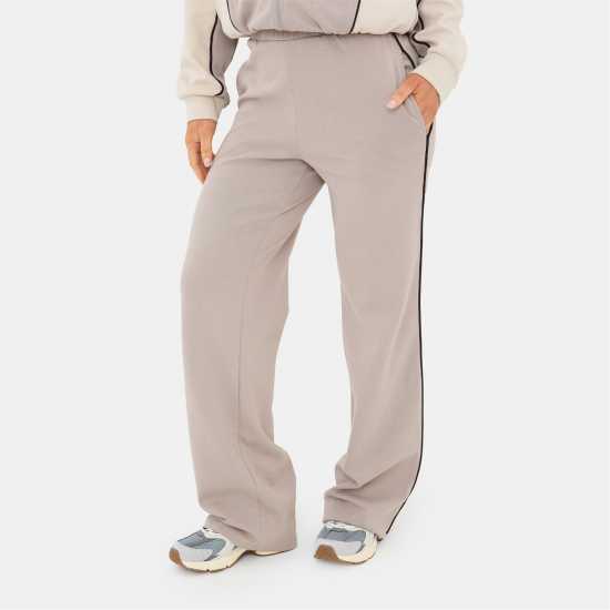 Contrast Panel Jogger Contrast Panel Jogger