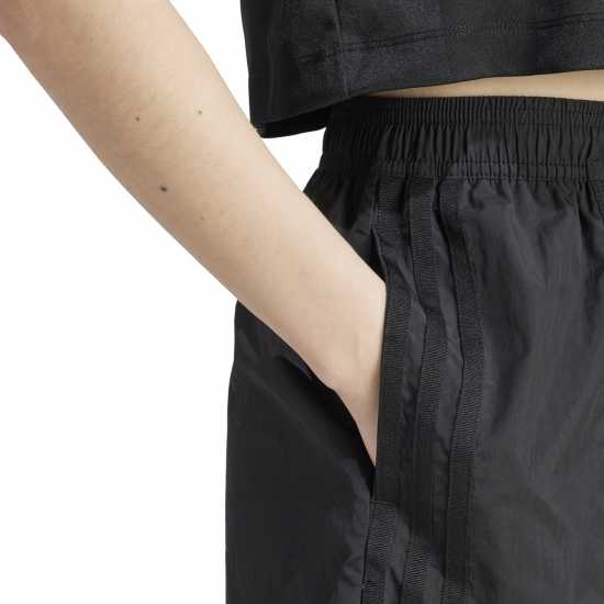 Дамски къси панталони Adidas Дамски Шорти Tiro Snap Button Shorts Womens Adidas Дамски Шорти Tiro Snap Button Shorts Womens Дамски къси панталони