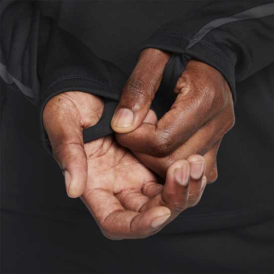 Футболни тренировъчни горнища Nike Academy Winter Warrior Men's Therma-FIT 1/2-Zip Soccer Top Черно/Сиво Nike Academy Winter Warrior Men's Therma-FIT 1/2-Zip Soccer Top Черно/Сиво Футболни тренировъчни горнища