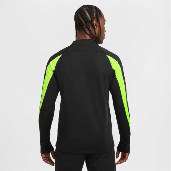 Nike Academy Winter Warrior Men's Therma-Fit 1/2-Zip Soccer Top Черно/Волт Nike Academy Winter Warrior Men's Therma-Fit 1/2-Zip Soccer Top Черно/Волт