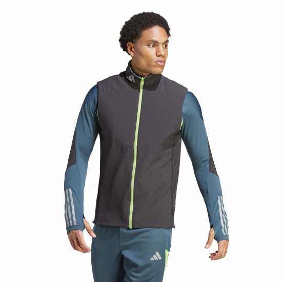 Футболни тренировъчни горнища Adidas Tiro 23 Competition Winterised Vest Mens Черно/Полу-Люци Adidas Tiro 23 Competition Winterised Vest Mens Черно/Полу-Люци Футболни тренировъчни горнища