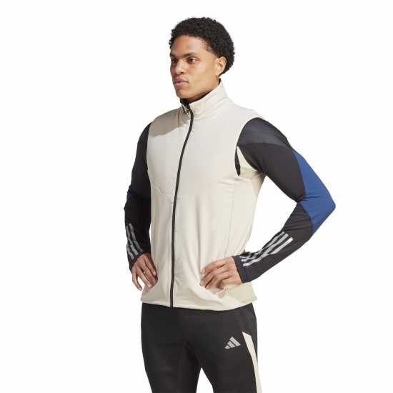 Футболни тренировъчни горнища Adidas Tiro 23 Competition Winterised Vest Mens Черно/Чудесно Би Adidas Tiro 23 Competition Winterised Vest Mens Черно/Чудесно Би Футболни тренировъчни горнища