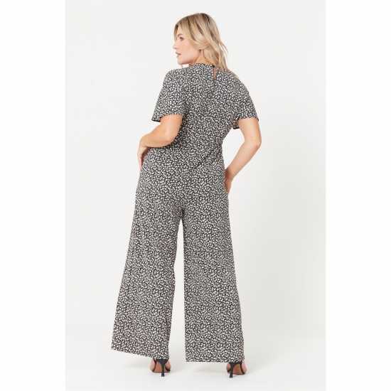 Дамски поли и рокли Be You Mono Wide Leg Printed Jumpsuit Be You Mono Wide Leg Printed Jumpsuit Дамски поли и рокли