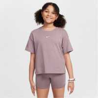 Nike Sportswear Big Kids' (Girls') T-Shirt  Детски тениски и фланелки
