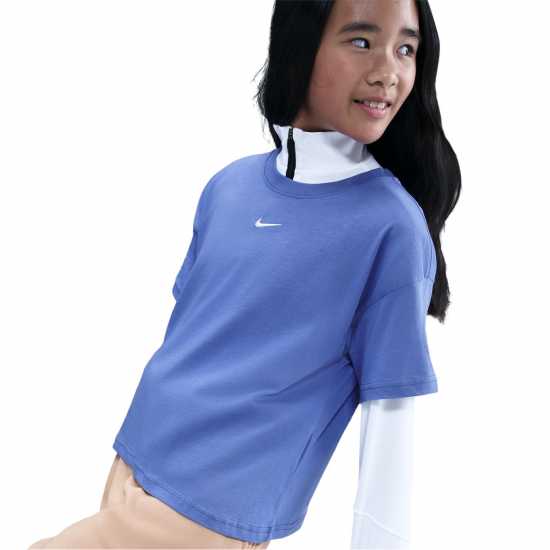 Nike Sportswear Big Kids' (Girls') T-Shirt  Детски тениски и фланелки