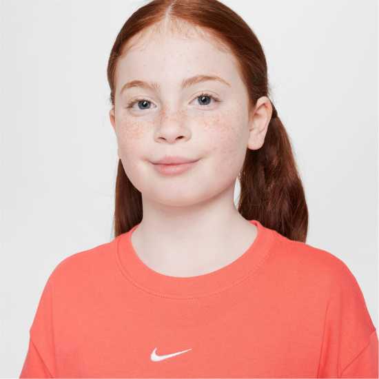 Nike Sportswear Big Kids' (Girls') T-Shirt  Детски тениски и фланелки