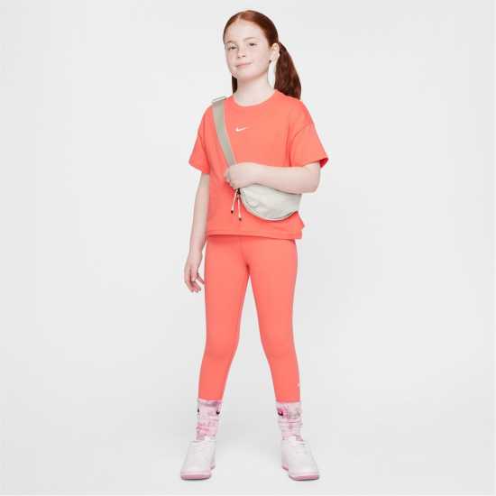 Nike Sportswear Big Kids' (Girls') T-Shirt  Детски тениски и фланелки