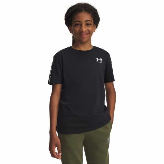 Детски тениски и фланелки Under Armour Taped Short Sleeve T-Shirt Juniors Under Armour Taped Short Sleeve T-Shirt Juniors Детски тениски и фланелки