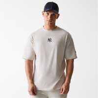 New Era Men's Mlb Essential Oversized T-Shirt NY Cream 