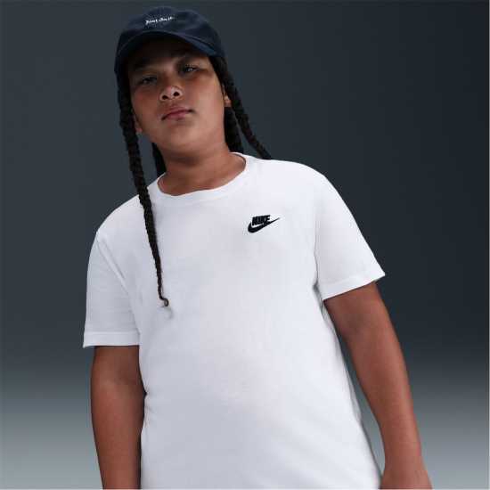 Детски тениски и фланелки Nike K Nsw T Emb Fut Jn99 Nike K Nsw T Emb Fut Jn99 Детски тениски и фланелки