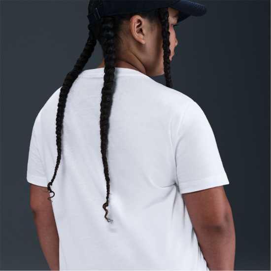 Детски тениски и фланелки Nike K Nsw T Emb Fut Jn99 Nike K Nsw T Emb Fut Jn99 Детски тениски и фланелки