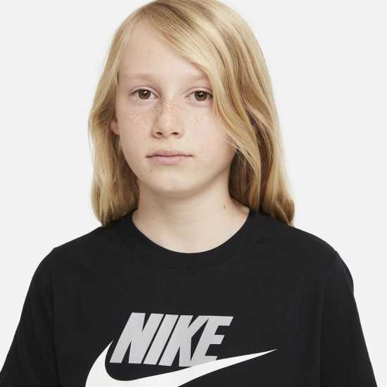 Детски тениски и фланелки Nike Sportswear T-Shirt Junior Черно/Сиво Nike Sportswear T-Shirt Junior Черно/Сиво Детски тениски и фланелки