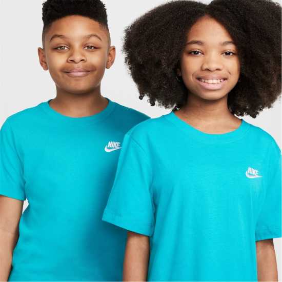 Детски тениски и фланелки Nike Тениска Момчета Futura T Shirt Junior Boys Прахав катран Nike Тениска Момчета Futura T Shirt Junior Boys Прахав катран Детски тениски и фланелки