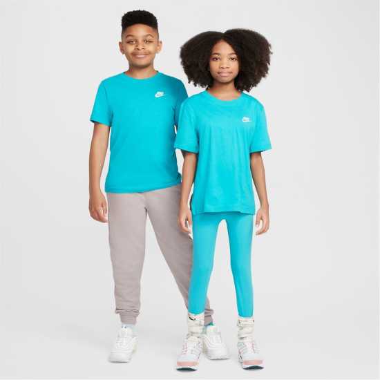 Детски тениски и фланелки Nike Тениска Момчета Futura T Shirt Junior Boys Прахав катран Nike Тениска Момчета Futura T Shirt Junior Boys Прахав катран Детски тениски и фланелки
