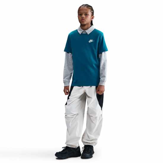 Nike Тениска Момчета Futura T Shirt Junior Boys Зелена Бездна Nike Тениска Момчета Futura T Shirt Junior Boys Зелена Бездна