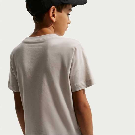 Nike Тениска Момчета Futura T Shirt Junior Boys Nike Тениска Момчета Futura T Shirt Junior Boys