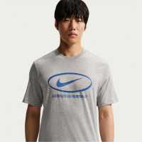 Nike Men's T-Shirt