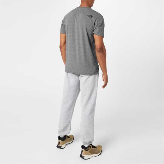 Мъжки тениски и фланелки Мъжка Риза The North Face Regular Fit Short Sleeve T-Shirt Mens JBV сива пещера Мъжка Риза The North Face Regular Fit Short Sleeve T-Shirt Mens JBV сива пещера Мъжки тениски и фланелки