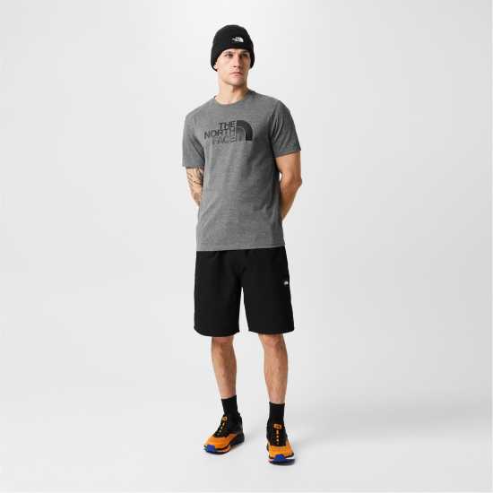 Мъжки тениски и фланелки Мъжка Риза The North Face Regular Fit Short Sleeve T-Shirt Mens JBV сива пещера Мъжка Риза The North Face Regular Fit Short Sleeve T-Shirt Mens JBV сива пещера Мъжки тениски и фланелки