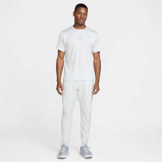 Мъжки тениски и фланелки Nike Мъжка Риза Air Run T-Shirt Mens Светло сиво Nike Мъжка Риза Air Run T-Shirt Mens Светло сиво Мъжки тениски и фланелки