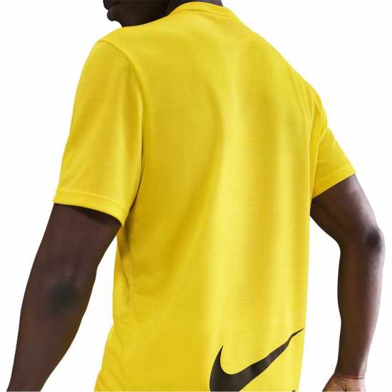 Nike Мъжка Риза Air Run T-Shirt Mens Жълто Мъжки тениски и фланелки