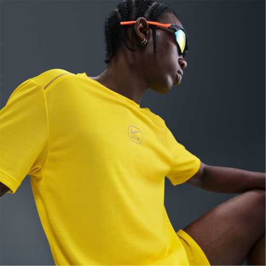 Nike Мъжка Риза Air Run T-Shirt Mens Жълто Мъжки тениски и фланелки