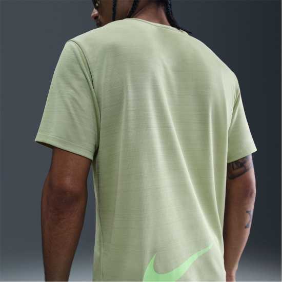 Nike Мъжка Риза Air Run T-Shirt Mens Олива зелена Мъжки тениски и фланелки