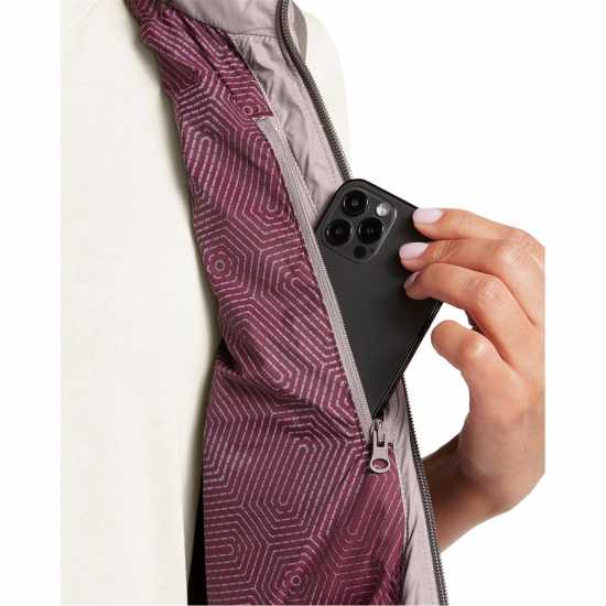 Under Armour Armour Legend Down Vest Gilet Womens  Дамски якета и палта