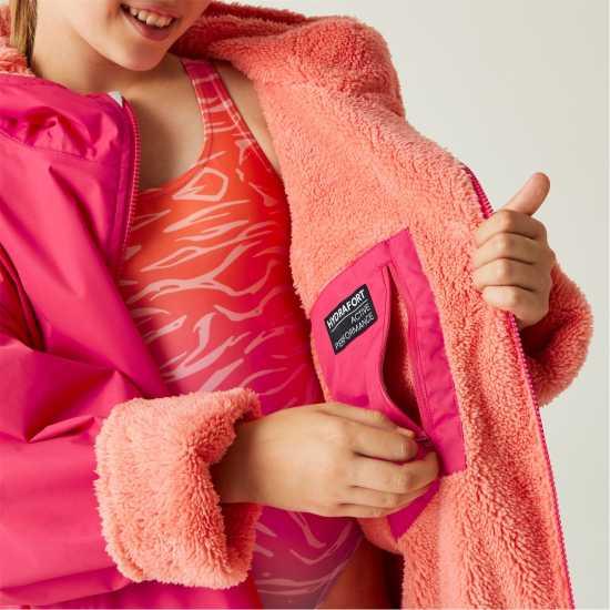 Regatta Waterproof Robe Розова Захранване Детски якета и палта