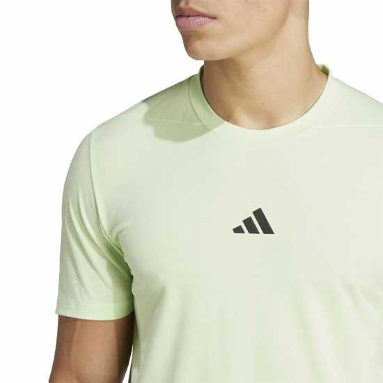 Мъжки дрехи за фитнес Adidas D4T Tee Gym Top Mens Adidas D4T Tee Gym Top Mens Мъжки дрехи за фитнес