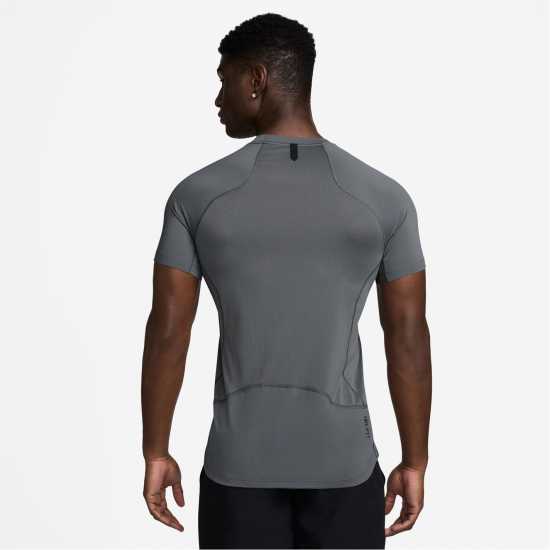 Nike Мъжка Тениска Къс Ръкав Pro Training Dri-Fit Short Sleeve Top Mens Smoke Grey Мъжки тениски и фланелки