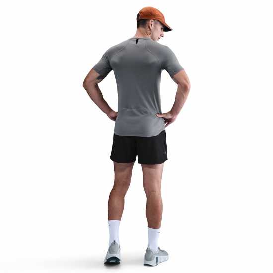 Nike Мъжка Тениска Къс Ръкав Pro Training Dri-Fit Short Sleeve Top Mens Smoke Grey Мъжки тениски и фланелки