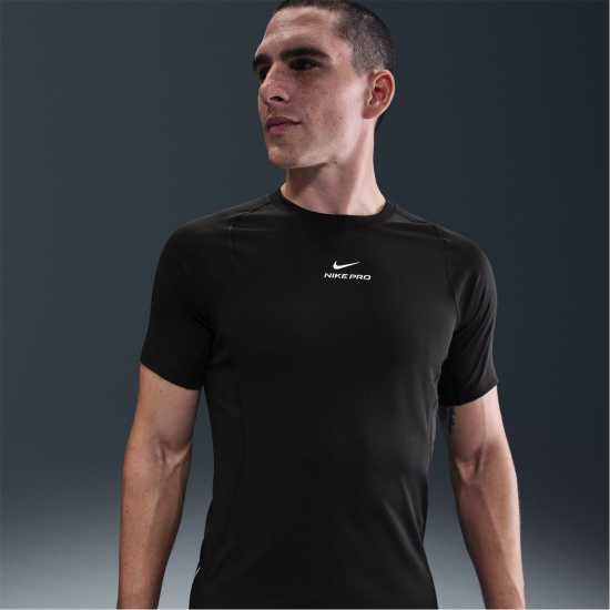 Nike Мъжка Тениска Къс Ръкав Pro Training Dri-Fit Short Sleeve Top Mens Black/White Мъжки тениски и фланелки