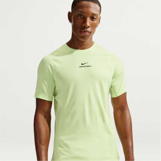 Nike Мъжка Тениска Къс Ръкав Pro Training Dri-Fit Short Sleeve Top Mens Liquid Lime 