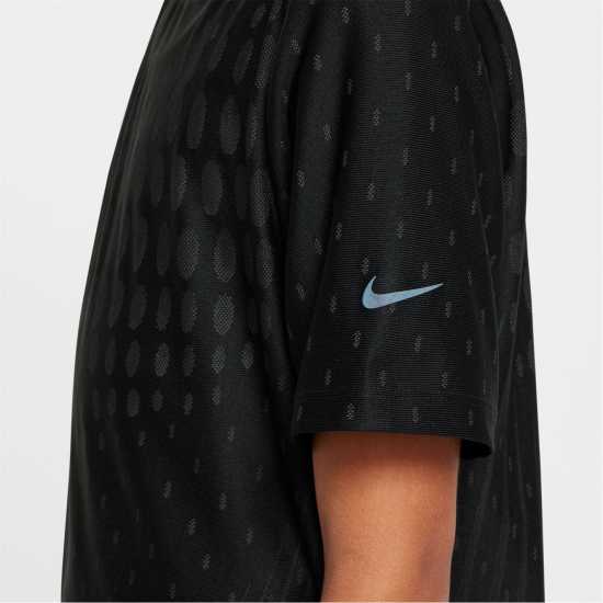 Детски тениски и фланелки Nike Multi Tech Big Kids' (Boys') Dri-FIT ADV Short-Sleeve Top Nike Multi Tech Big Kids' (Boys') Dri-FIT ADV Short-Sleeve Top Детски тениски и фланелки