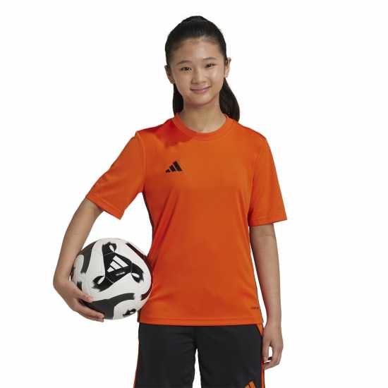 Детски тениски и фланелки Adidas Tabela 23 Jersey Juniors оранжево/черно Adidas Tabela 23 Jersey Juniors оранжево/черно Детски тениски и фланелки