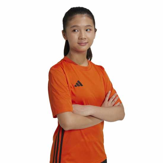 Детски тениски и фланелки Adidas Tabela 23 Jersey Juniors оранжево/черно Adidas Tabela 23 Jersey Juniors оранжево/черно Детски тениски и фланелки