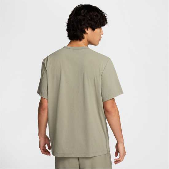 Nike Dri-Fit Uv Hyverse Men's Short-Sleeve Fitness Top Light Army Nike Dri-Fit Uv Hyverse Men's Short-Sleeve Fitness Top Light Army